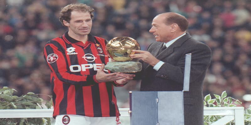 Bắt đầu xây dựng sự nghiệp bóng đá tại lò đào tạo trẻ AC Milan