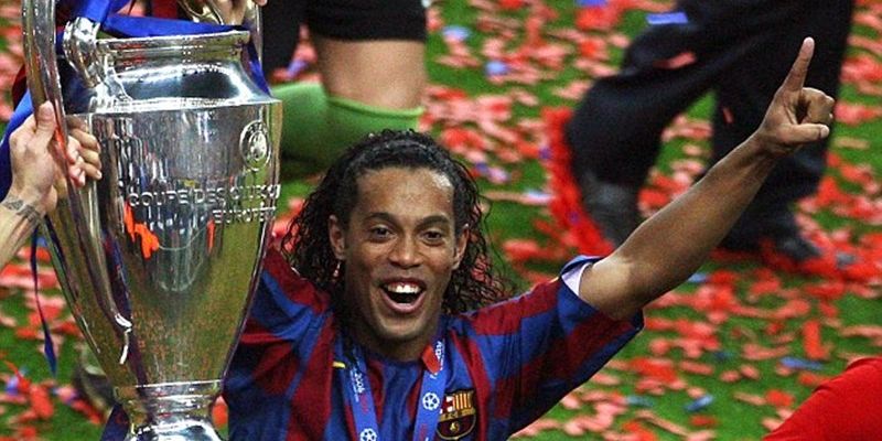 Thành tích sân cỏ đáng kể của Ronaldinho